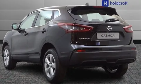 YC70UJY Nissan Qashqai 1.3 DiG-T MH Acenta Premium 5dr Thumbnail #5