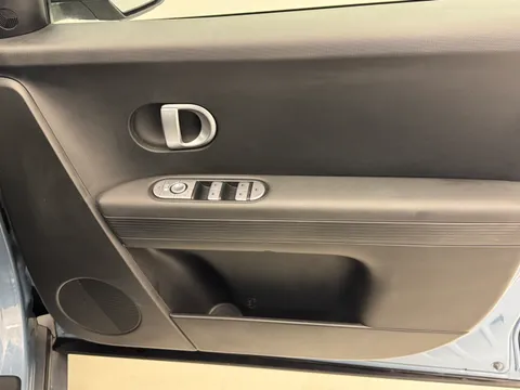 BD23JGX Hyundai Ioniq 5 168kW Premium 77 kWh 5dr Auto [Part Leather] Thumbnail #17