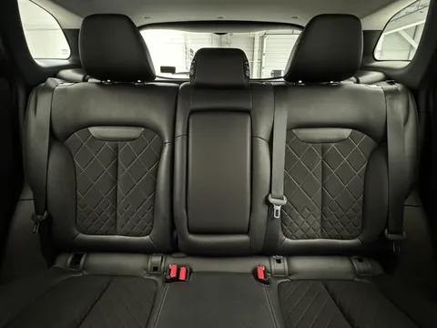 LX70PPK Renault Kadjar 1.3 TCE Iconic 5dr EDC Thumbnail #17