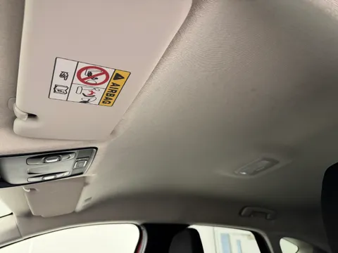 HV21OZP Renault Captur 1.3 TCE 130 Iconic 5dr Thumbnail #14