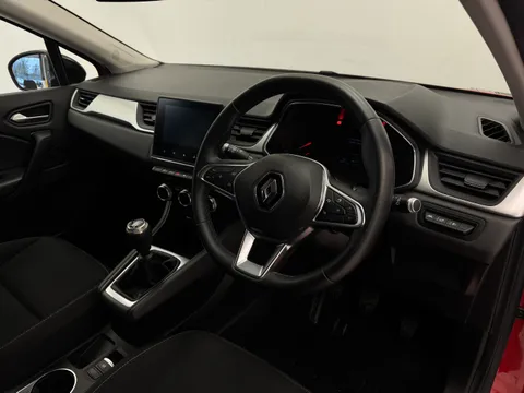 HV21OZP Renault Captur 1.3 TCE 130 Iconic 5dr Thumbnail #20