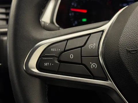 HV21OZP Renault Captur 1.3 TCE 130 Iconic 5dr Thumbnail #21