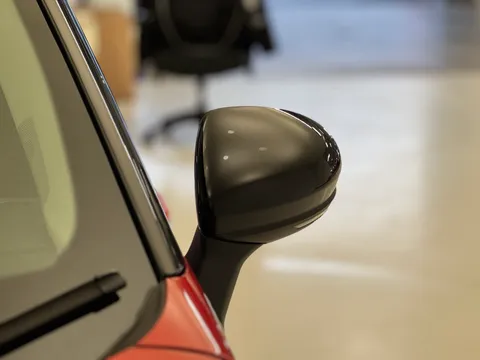 HV21OZP Renault Captur 1.3 TCE 130 Iconic 5dr Thumbnail #30