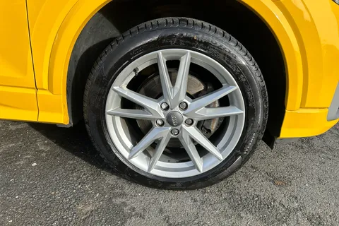 DA19FGX Audi Q2 30 TDI S Line 5dr Thumbnail #5