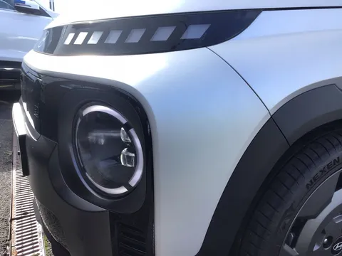 DT25XOW Hyundai Inster 85kW Cross 49kWh 5dr Auto Thumbnail #24