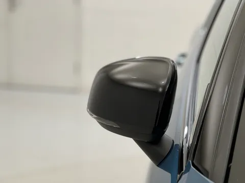 YR72JDJ Volvo XC40 170kW Recharge Plus 69kWh 5dr Auto Thumbnail #33