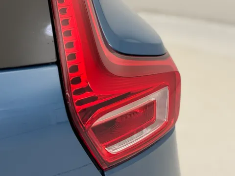 YR72JDJ Volvo XC40 170kW Recharge Plus 69kWh 5dr Auto Thumbnail #36