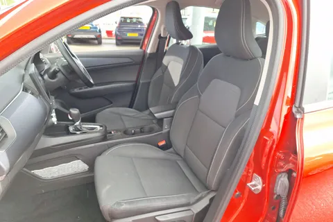 RE22HTO Renault ARKANA 1.6 E-TECH Hybrid 145 Iconic 5dr Auto Thumbnail #26