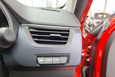 RE22HTO Renault ARKANA 1.6 E-TECH Hybrid 145 Iconic 5dr Auto Thumbnail #33