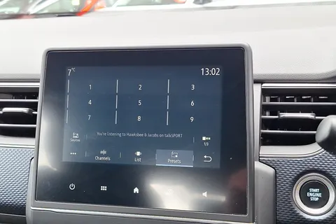 RE22HTO Renault ARKANA 1.6 E-TECH Hybrid 145 Iconic 5dr Auto Thumbnail #37