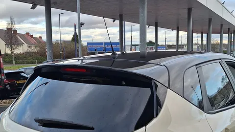 BF68YMM Renault Captur 1.5 dCi 90 Iconic 5dr EDC Thumbnail #14