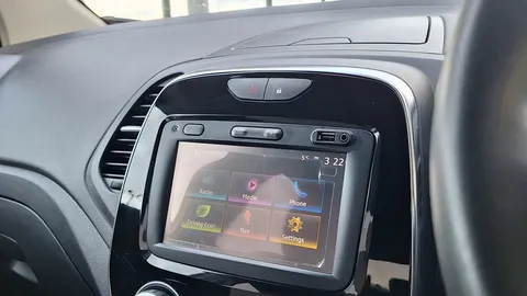 BF68YMM Renault Captur 1.5 dCi 90 Iconic 5dr EDC Thumbnail #26