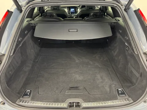 WV71FHW Volvo V90 2.0 B4P R DESIGN 5dr Auto Thumbnail #34