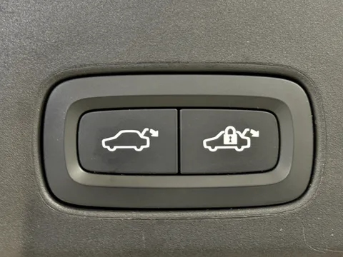 WV71FHW Volvo V90 2.0 B4P R DESIGN 5dr Auto Thumbnail #35