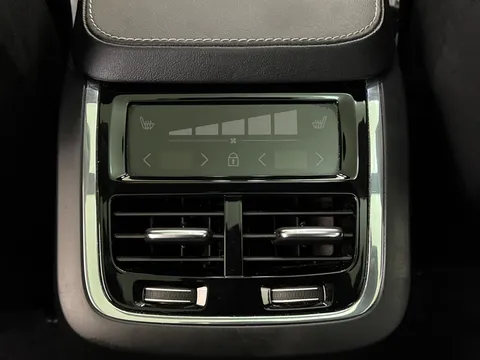 WV71FHW Volvo V90 2.0 B4P R DESIGN 5dr Auto Thumbnail #23