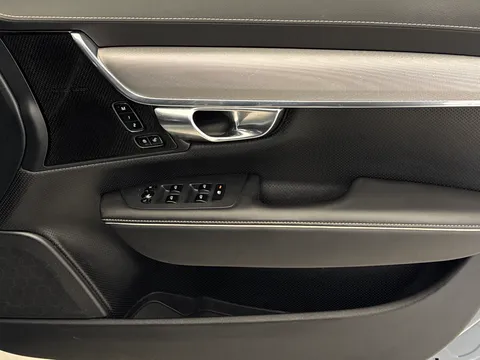 WV71FHW Volvo V90 2.0 B4P R DESIGN 5dr Auto Thumbnail #20