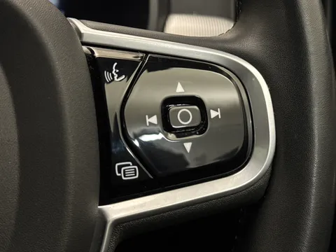 WV71FHW Volvo V90 2.0 B4P R DESIGN 5dr Auto Thumbnail #27