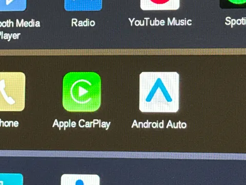 WV71FHW Volvo V90 2.0 B4P R DESIGN 5dr Auto Thumbnail #31