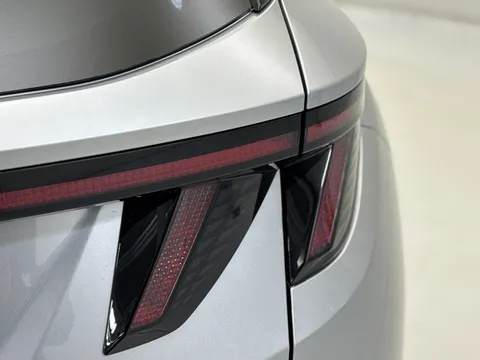 DN75CFX Hyundai Tucson 1.6T Plug-in Hybrid N Line S 5dr Auto Thumbnail #33