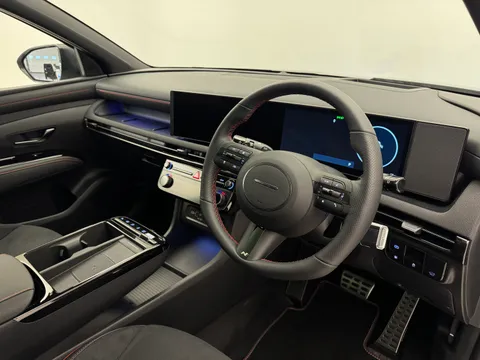 DN75CFX Hyundai Tucson 1.6T Plug-in Hybrid N Line S 5dr Auto Thumbnail #4