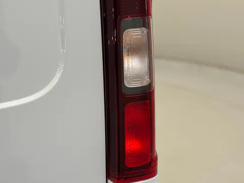 DL75WPP Renault Trafic LL30 Blue dCi 150 Extra Sport [Safety] Crew Van Thumbnail #29