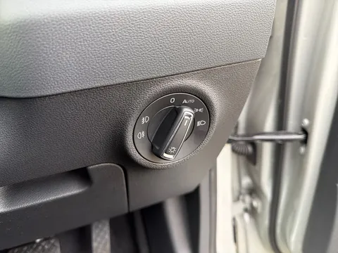 DW23FTO Škoda Karoq 1.5 TSI SE L 5dr DSG Thumbnail #14