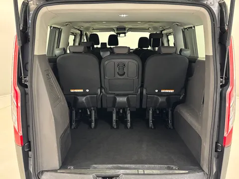YR23JFE Ford Tourneo Custom 2.0 EcoBlue 130ps L/R 8 Seater Titanium Auto Thumbnail #9