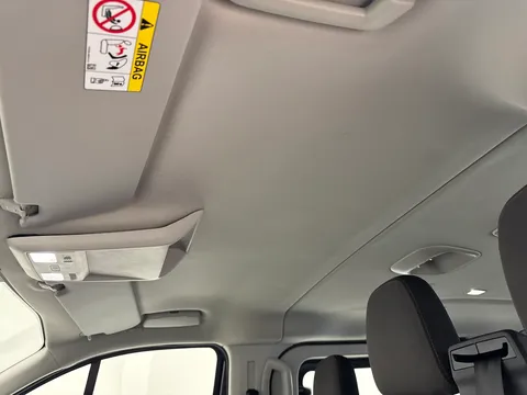 YR23JFE Ford Tourneo Custom 2.0 EcoBlue 130ps L/R 8 Seater Titanium Auto Thumbnail #16