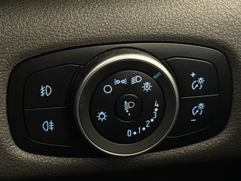 YR23JFE Ford Tourneo Custom 2.0 EcoBlue 130ps L/R 8 Seater Titanium Auto Thumbnail #31