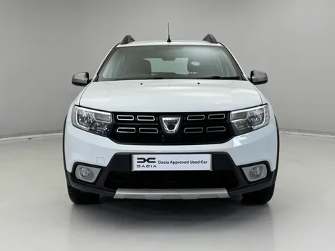 DU69MHL Dacia Sandero Stepway 0.9 TCe Essential 5dr Thumbnail #2