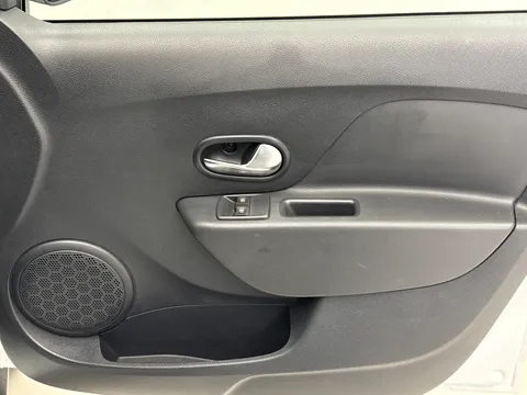 DU69MHL Dacia Sandero Stepway 0.9 TCe Essential 5dr Thumbnail #17