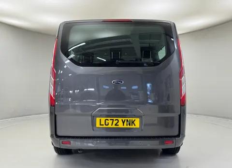 LG72YNK Ford Tourneo Custom 2.0 EcoBlue Hybrid 130ps L/R 8 Seater Titanium Thumbnail #7