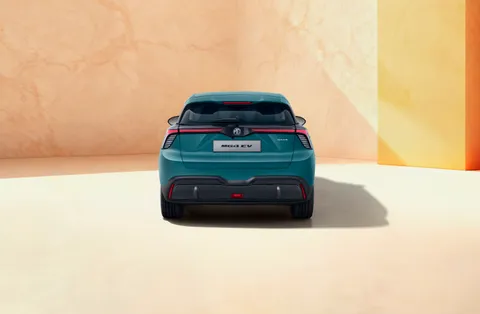  Mg MG4 Premium Long range Thumbnail #2