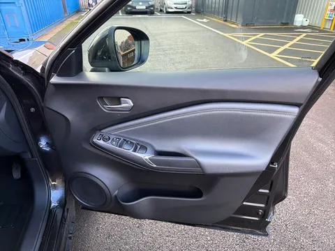 DG22FGN Nissan Juke 1.0 DiG-T 114 N-Connecta 5dr Thumbnail #18