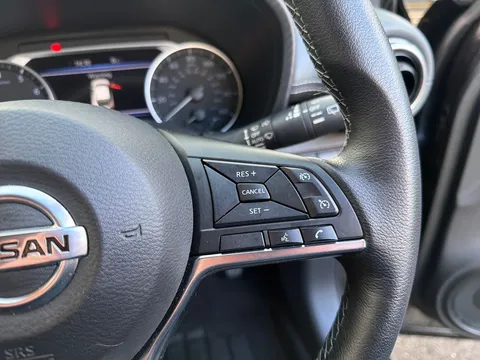 DG22FGN Nissan Juke 1.0 DiG-T 114 N-Connecta 5dr Thumbnail #24