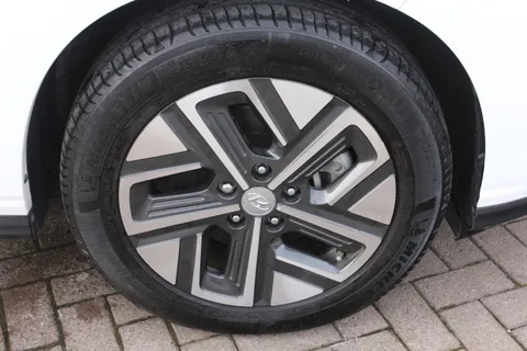 LP72EJG Hyundai Kona 150kW Ultimate 64kWh 5dr Auto Thumbnail #7