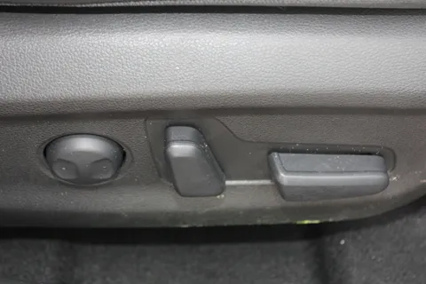 LP72EJG Hyundai Kona 150kW Ultimate 64kWh 5dr Auto Thumbnail #20