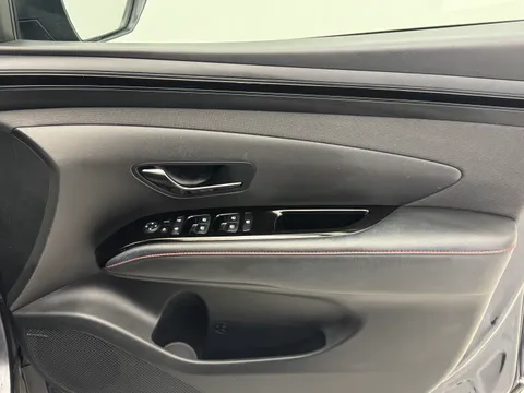 VE23YXZ Hyundai Tucson 1.6 TGDi Hybrid 230 N Line S 5dr 2WD Auto Thumbnail #23
