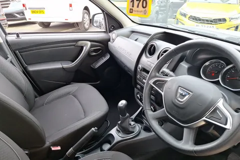 12 of 40 for Dacia Duster 1.6 SCe 115 Air 5dr