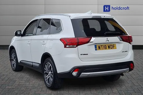 WT18WDF Mitsubishi Outlander 2.2 DI-D 4 5dr Auto Thumbnail #3