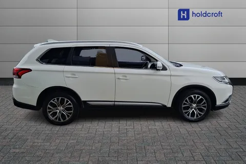 WT18WDF Mitsubishi Outlander 2.2 DI-D 4 5dr Auto Thumbnail #6