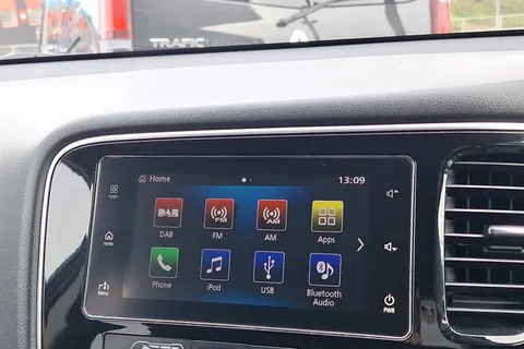 WT18WDF Mitsubishi Outlander 2.2 DI-D 4 5dr Auto Thumbnail #35