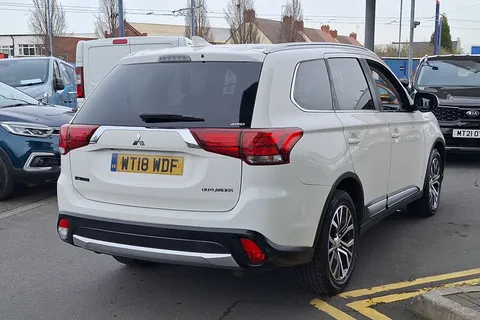 WT18WDF Mitsubishi Outlander 2.2 DI-D 4 5dr Auto Thumbnail #23