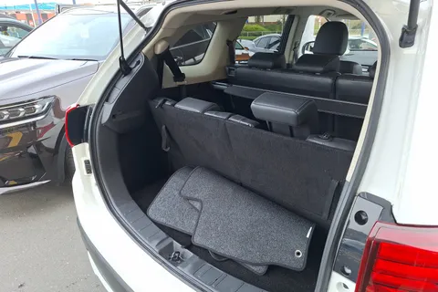 WT18WDF Mitsubishi Outlander 2.2 DI-D 4 5dr Auto Thumbnail #21