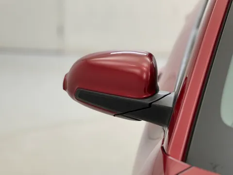 28 of 36 for Hyundai Kona 150kW Premium SE 64kWh 5dr Auto