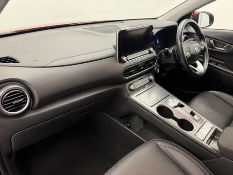 6 of 36 for Hyundai Kona 150kW Premium SE 64kWh 5dr Auto