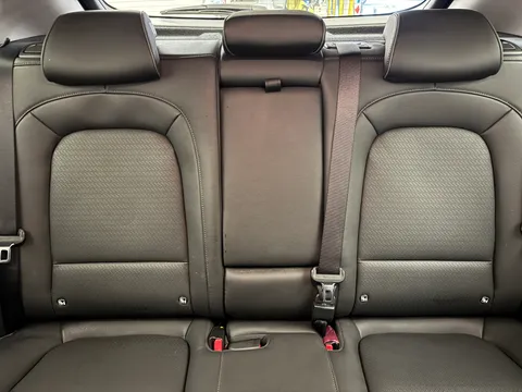 19 of 36 for Hyundai Kona 150kW Premium SE 64kWh 5dr Auto