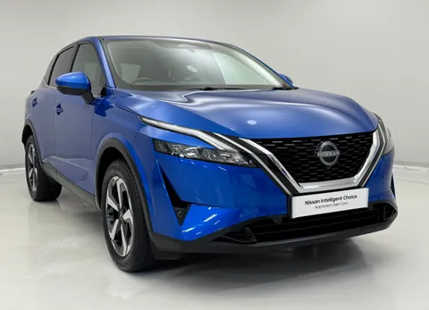 DV72GZN Nissan Qashqai 1.3 DiG-T MH N-Connecta 5dr Thumbnail #2