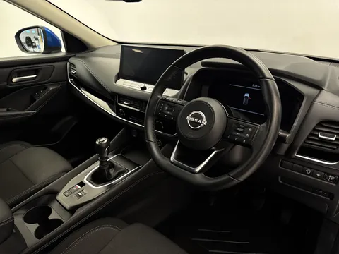 DV72GZN Nissan Qashqai 1.3 DiG-T MH N-Connecta 5dr Thumbnail #23