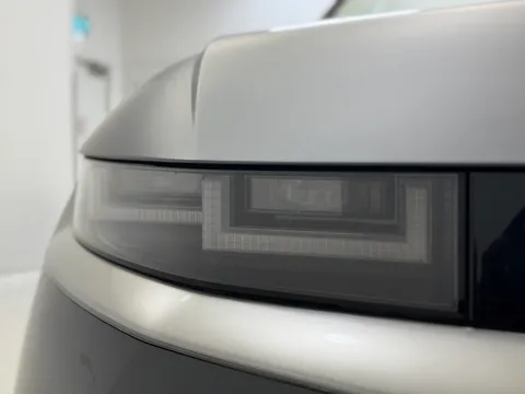 28 of 34 for Hyundai Ioniq 5 125kW Premium 58 kWh 5dr Auto